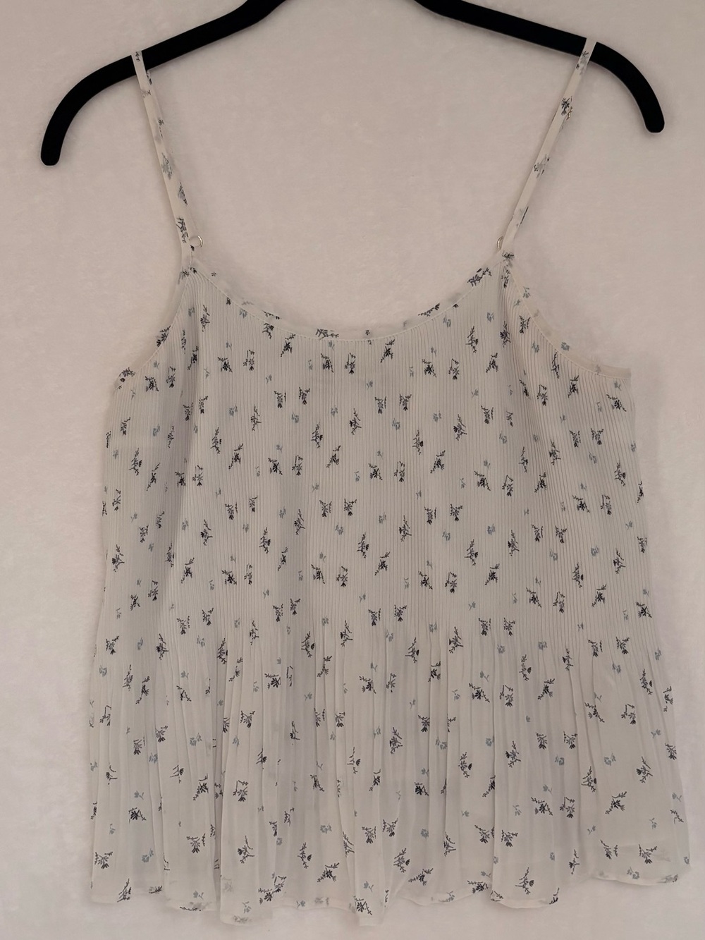 🌸 Abercrombie & Fitch Floral Pleated Tank Top – Size XS